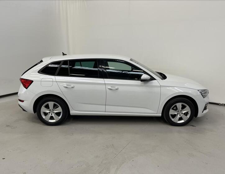 Škoda Scala 4