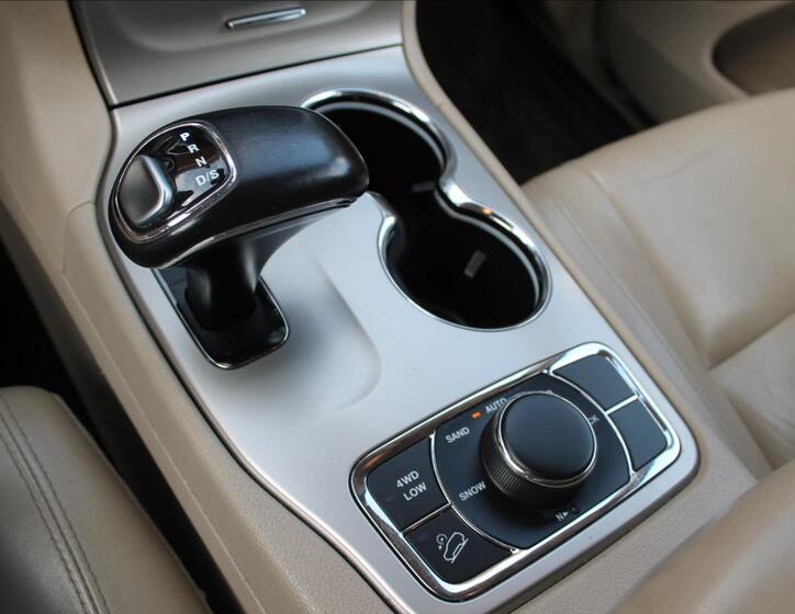 Jeep Grand Cherokee 18