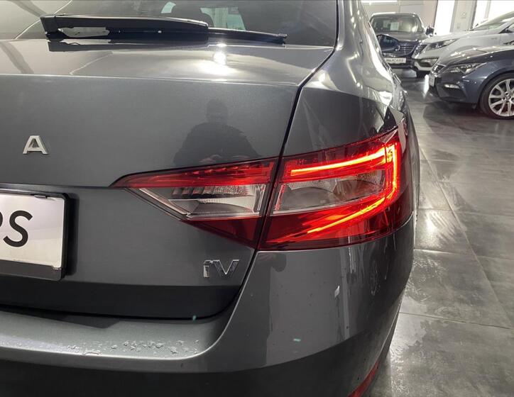 Škoda Superb 24