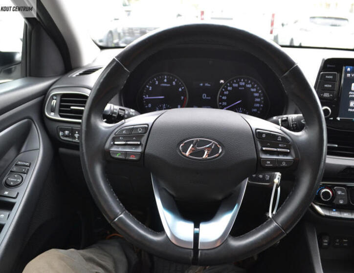 Hyundai i30 32