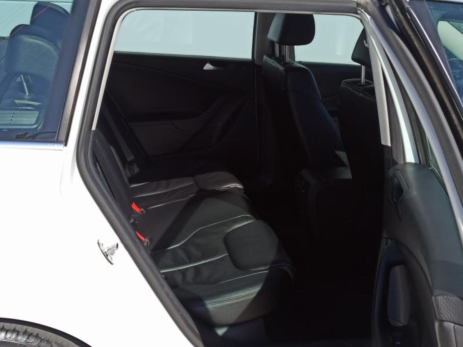 Volkswagen Passat 10