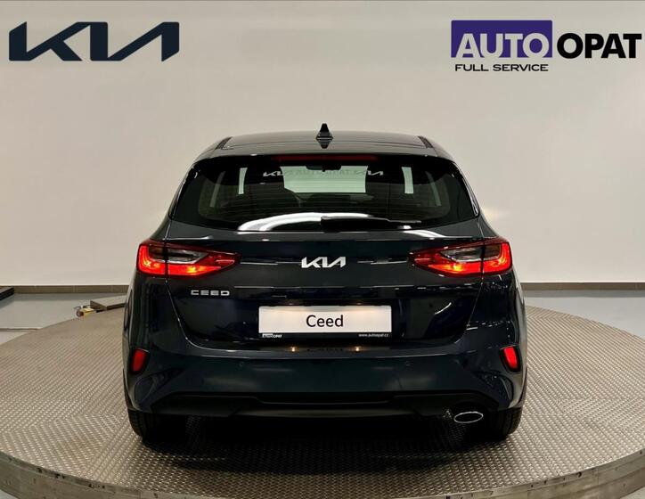 KIA Ceed 4