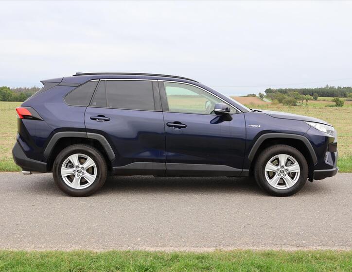 Toyota RAV4 6