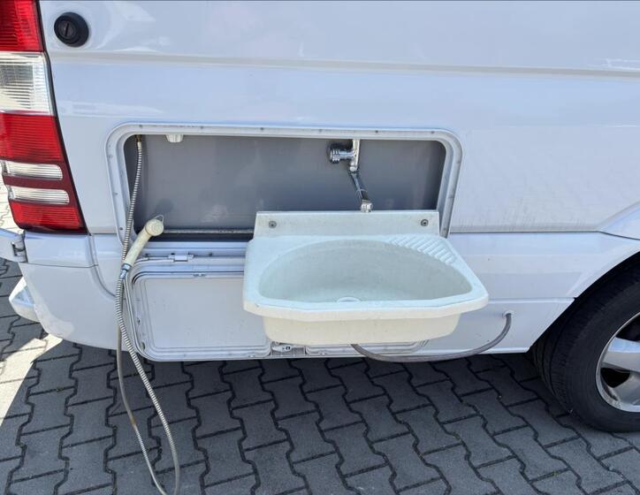 Mercedes-Benz Sprinter 20