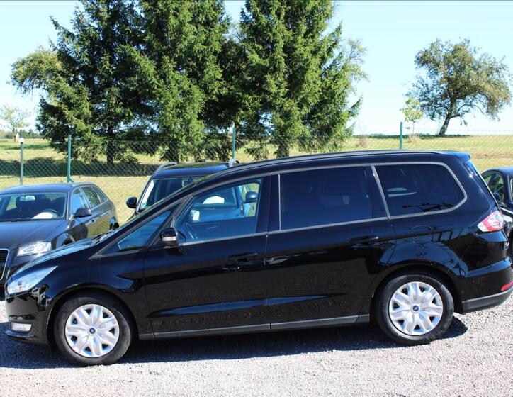 Ford Galaxy 9