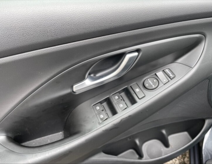 Hyundai i30 11