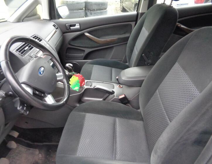 Ford C-MAX 13