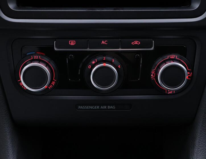 Volkswagen Golf 22