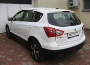 Suzuki S-Cross 10