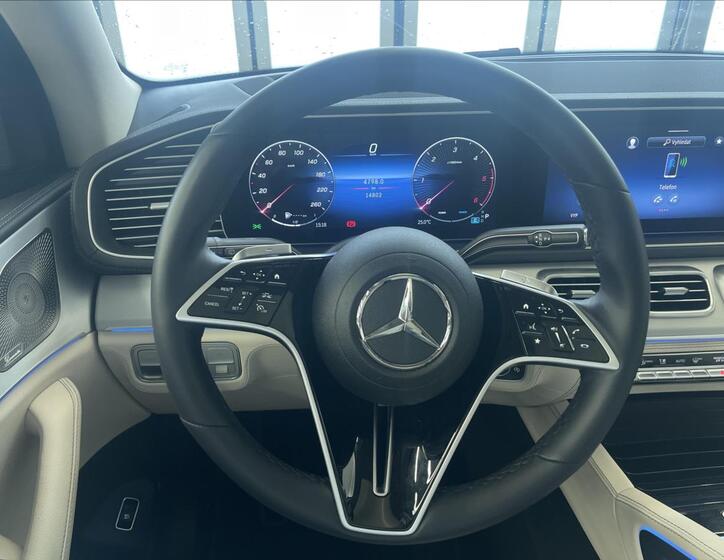 Mercedes-Benz GLE 10