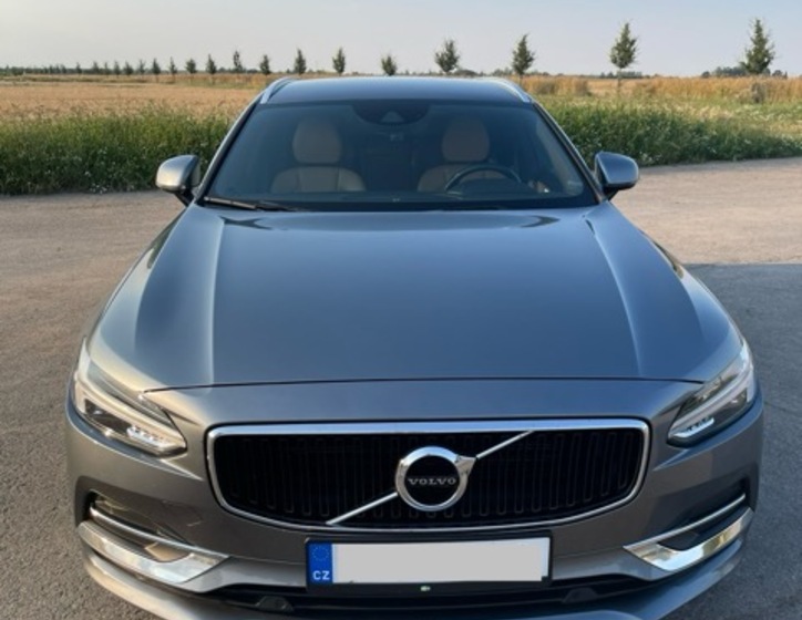 Volvo V90 1