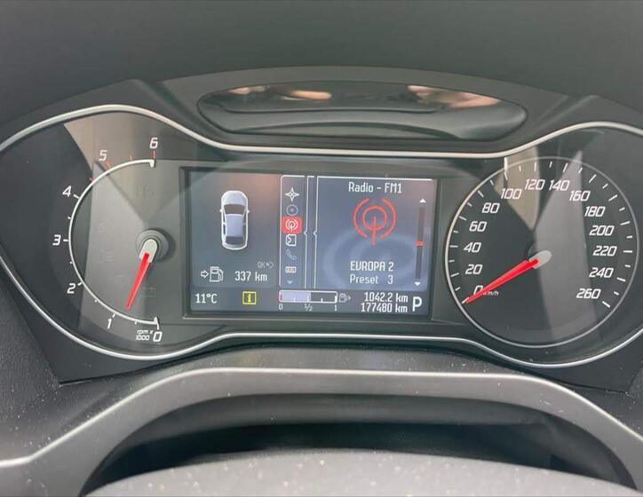 Ford S-MAX 9
