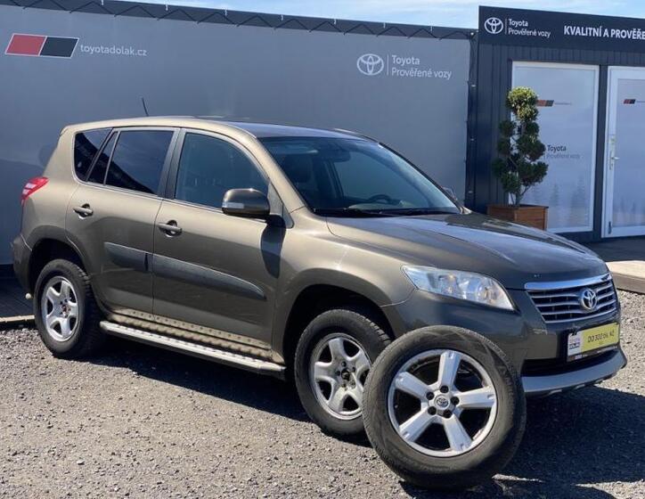 Toyota RAV4 1