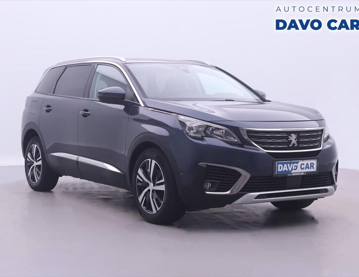 Peugeot 5008 1