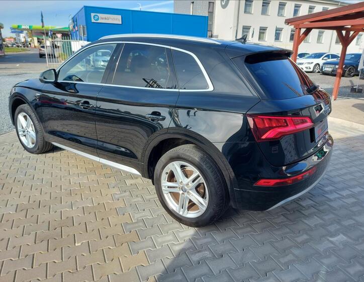Audi Q5 5