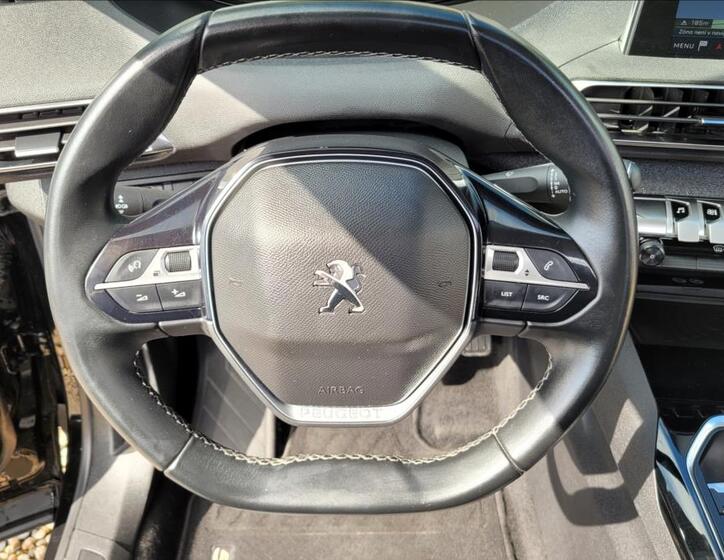 Peugeot 5008 22