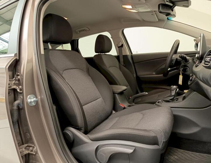 Hyundai i30 14
