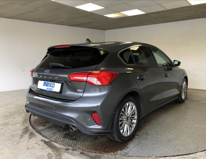 Ford Focus 7