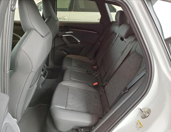 Audi Q5 10