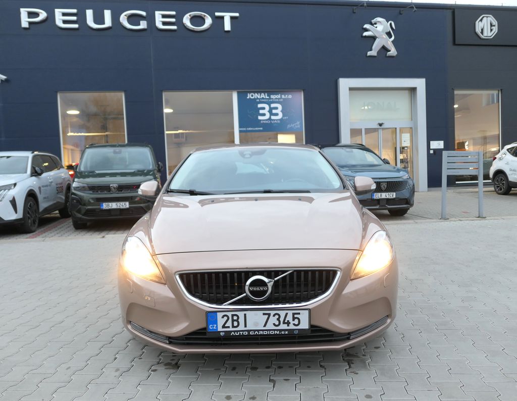 Volvo V40