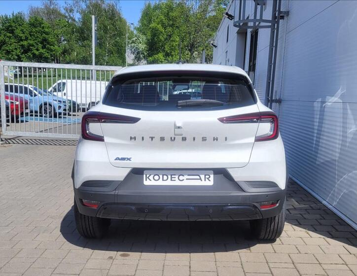 Mitsubishi ASX 5