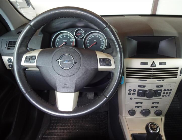 Opel Astra 32