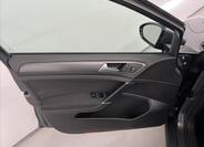 Volkswagen Golf 26