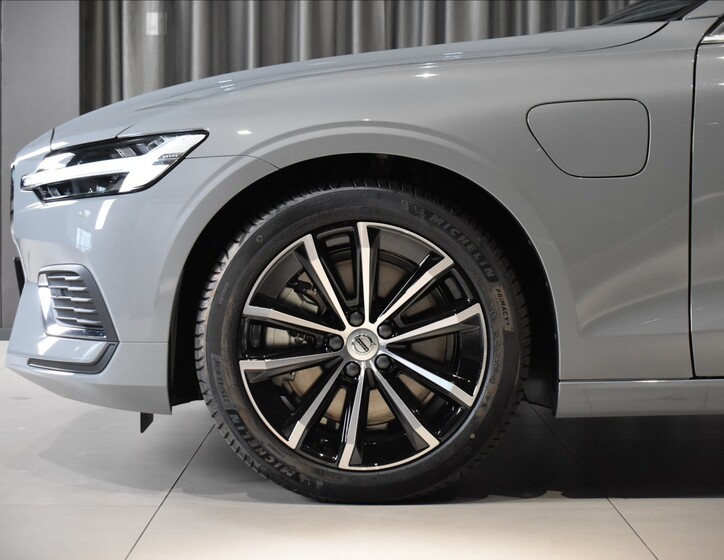 Volvo V60 8