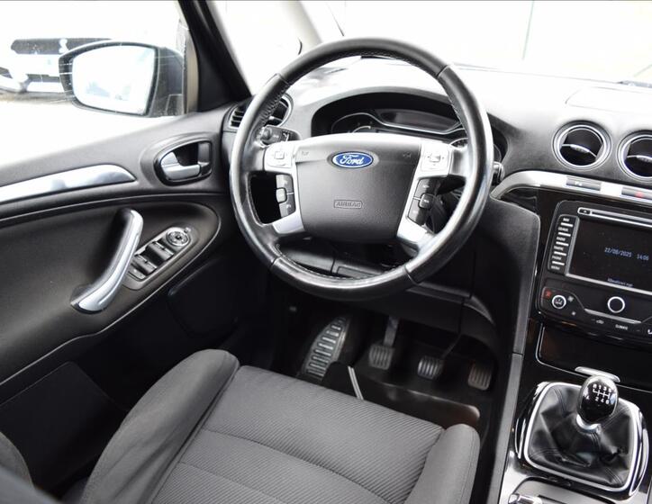 Ford Galaxy 25