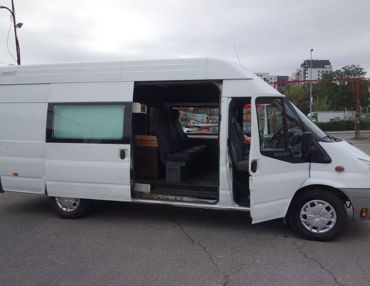 Ford Transit 13