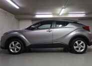 Toyota C-HR 8