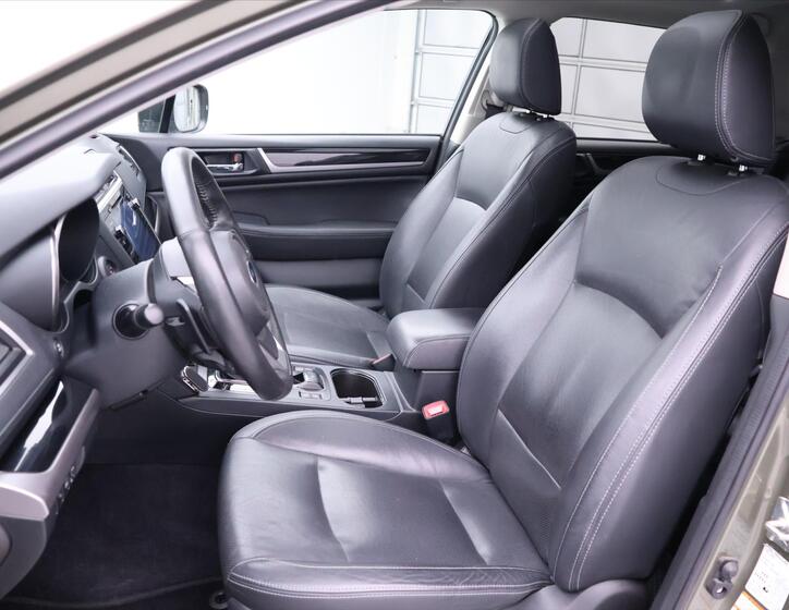Subaru Outback 12