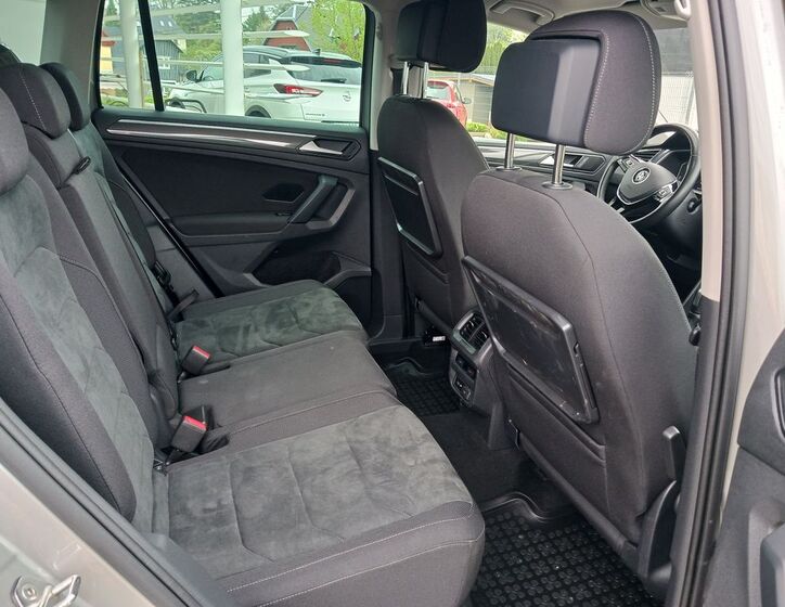 Volkswagen Tiguan 12