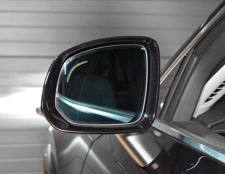 Volvo XC90 26