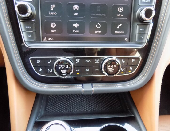 Bentley Bentayga 43
