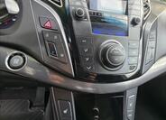 Hyundai i40 14