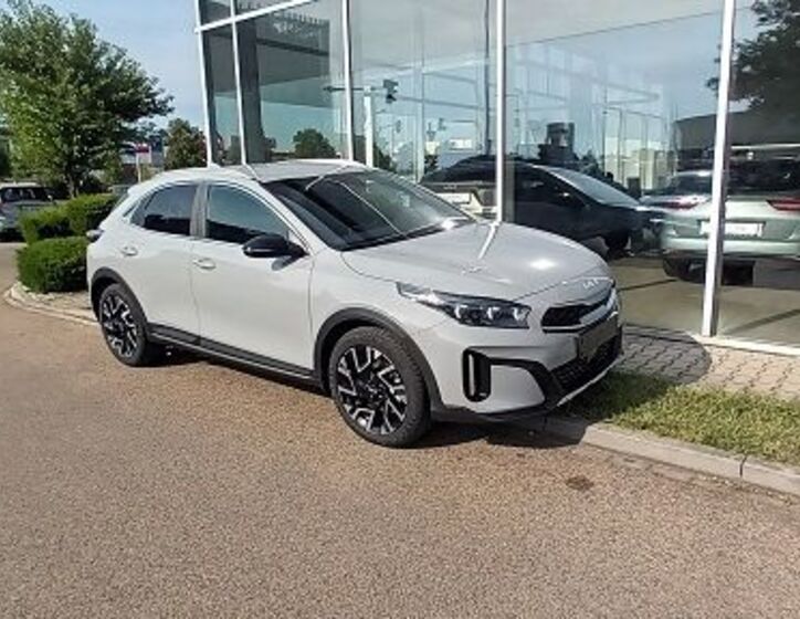 KIA XCeed 6