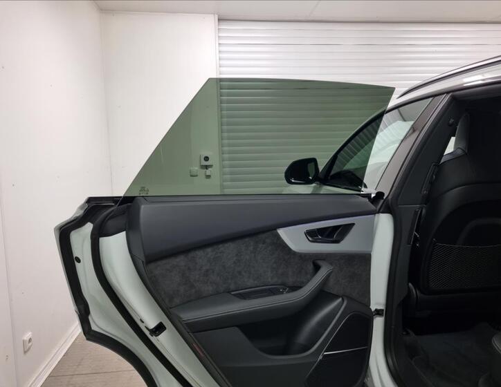 Audi SQ8 17