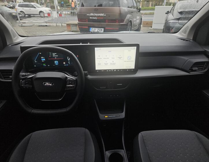 Ford Tourneo Courier 11