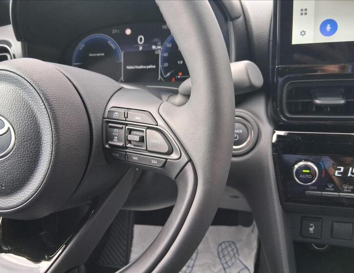 Toyota Yaris Cross 11