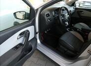 Volkswagen Polo 13