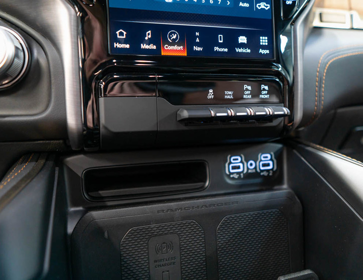 Dodge RAM 28