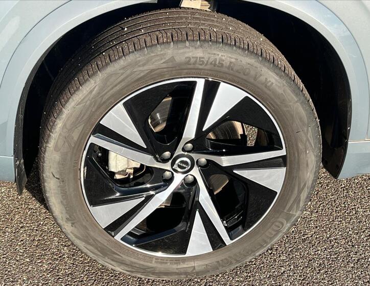 Volvo XC90 25