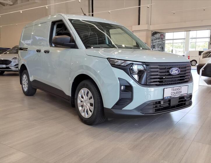 Ford Transit Courier 2