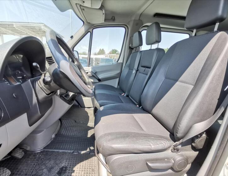 Mercedes-Benz Sprinter 5