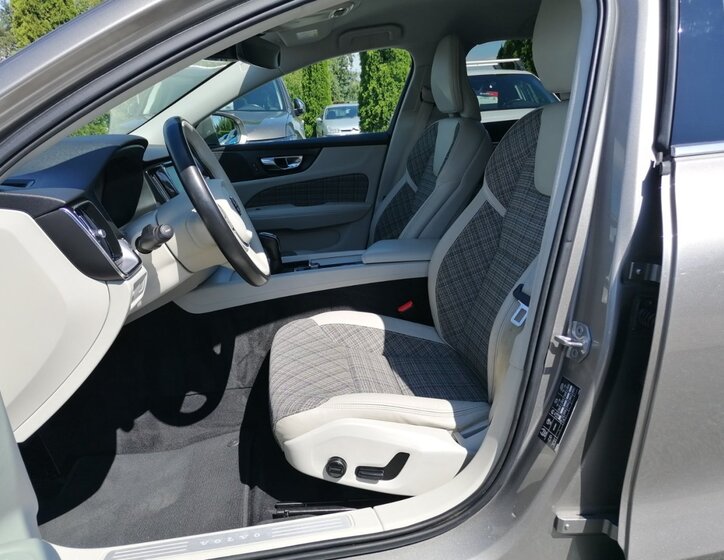 Volvo V60 10
