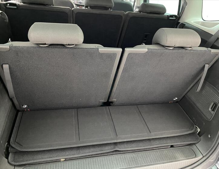 Opel Zafira 21