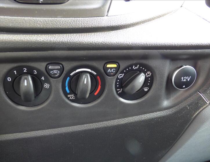 Ford Transit 32