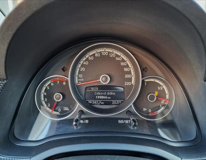 Volkswagen up! 21