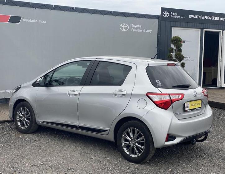 Toyota Yaris 5